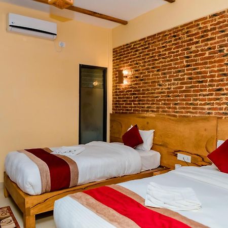 Hotel Kings Pokhara Ngoại thất bức ảnh