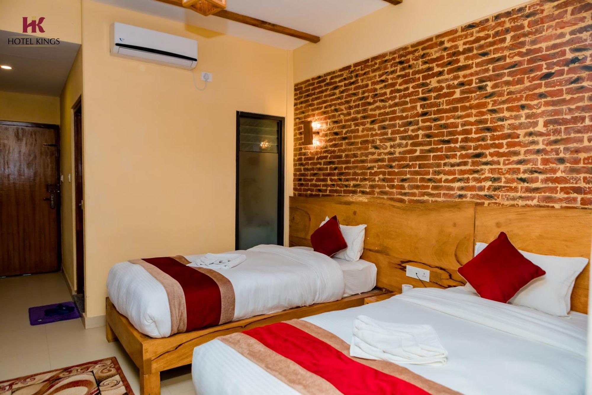 Hotel Kings Pokhara Ngoại thất bức ảnh